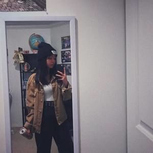 Meet your Posher, Lovely